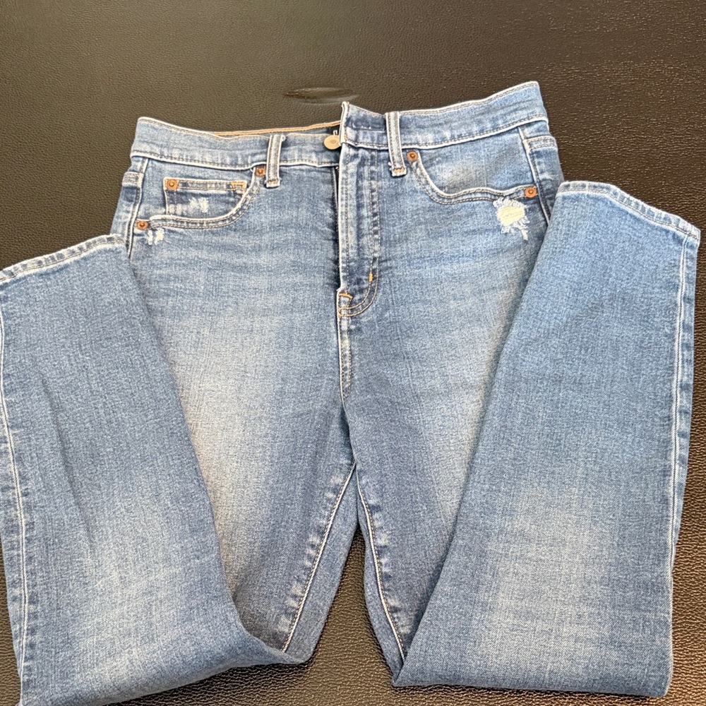 GAP Women's Light Blue Straight Leg Jeans